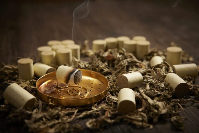 How to use Chinese moxibustion